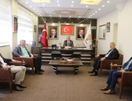 CHP Milletvekili Tahsin Ocaklı, Ak Parti İl Başkanını Ziyaret Etti